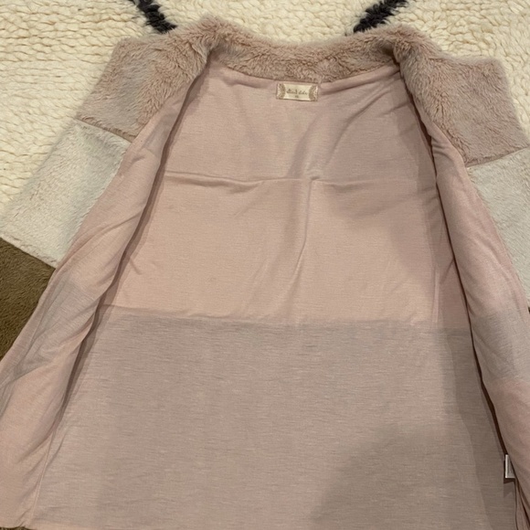 Altard State Faux Fur Vest - Picture 10 of 11